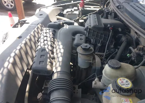 2005 Ford F-150 Lariat/Xlt z USA, uszkodzony, nr VIN 1FTPW12575KC76196